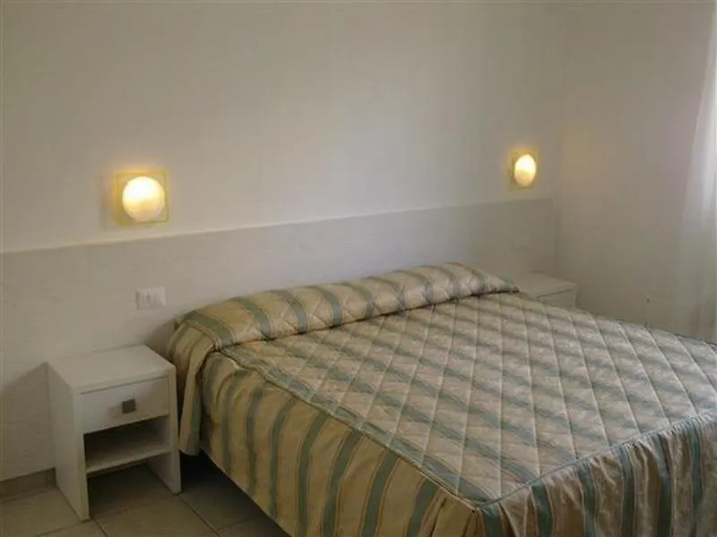 Hotel Roma Residenza Червия